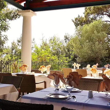 Club Bellamare 호텔 말마리스