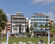 Club Bellamare ホテル