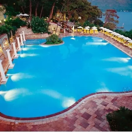 Club Bellamare 4*