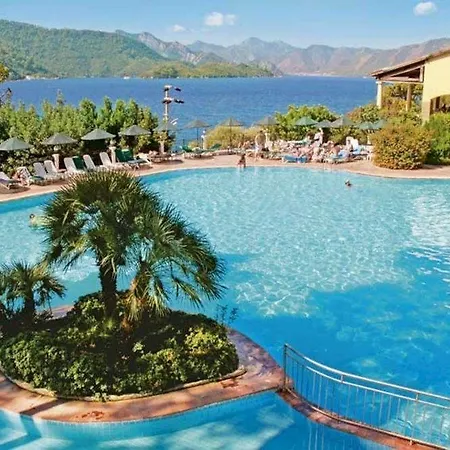 Отель Club Bellamare 4*