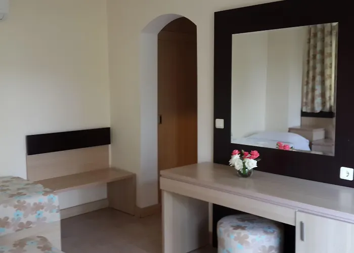 Club Bellamare Hotel